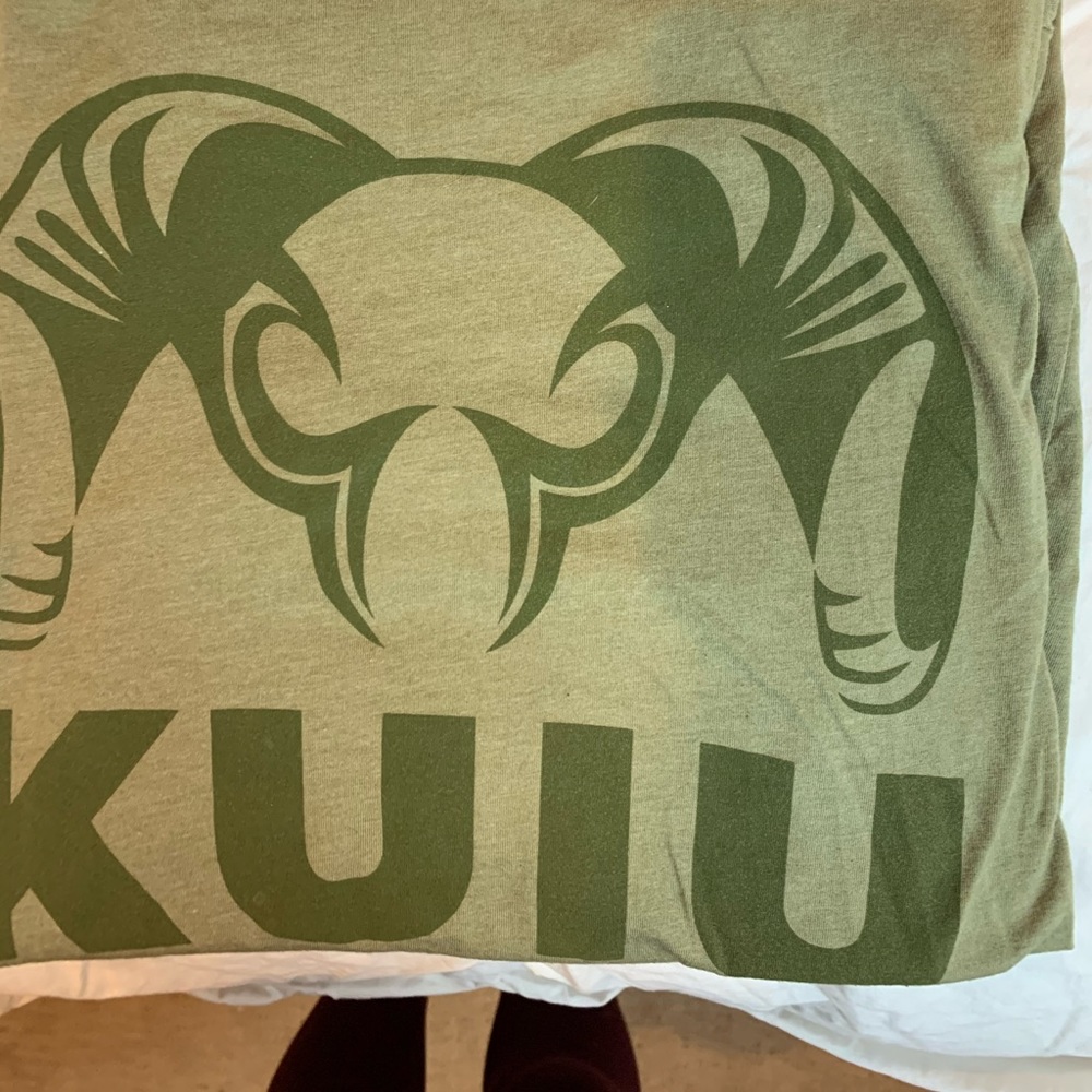 Women’s kuiu top